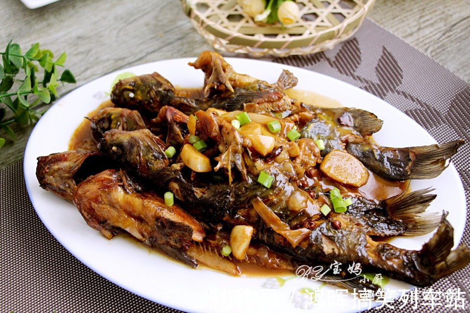 植物油|年夜饭不知道吃啥?现成的10道菜都搭配好了,做法详细!