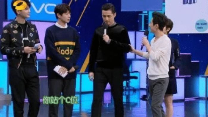 鏡頭|《快本》得罪的明星，他不紅時(shí)連鏡頭都不給，走紅后再?zèng)]來(lái)過(guò)！