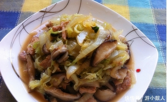 大白菜|家常菜里,大白菜加它一起炒,好吃又下饭大人小孩都抢着吃!