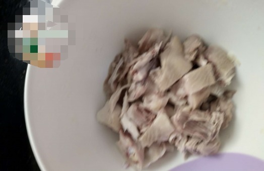 这么做鸡肉,做法简单营养高,滑滑嫩嫩的,儿子连皮一起啃光