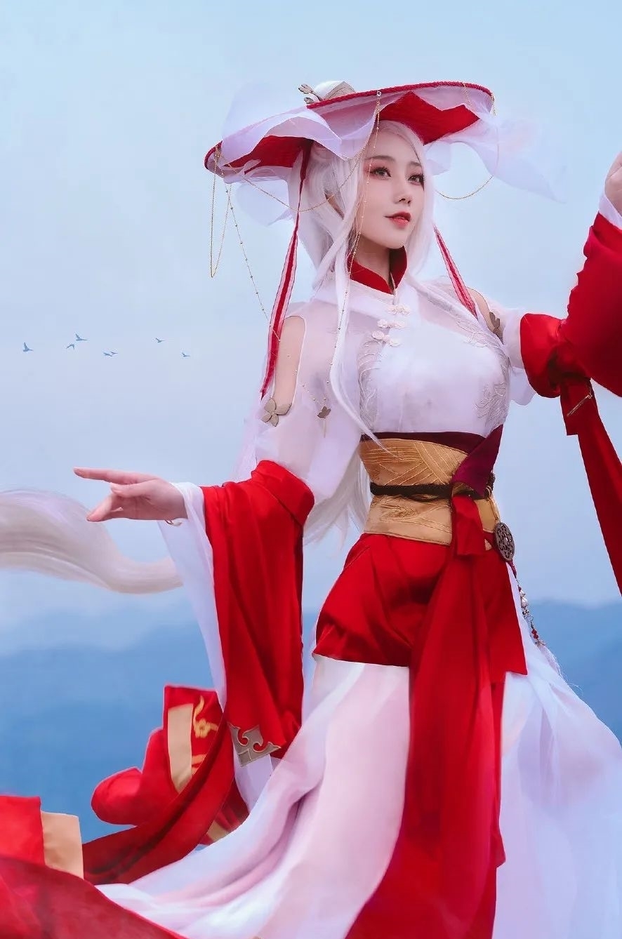 cos|cos：?天涯明月刀?沧海烟霞cos正片@走路摇