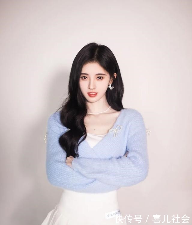 高颅顶 告别假发片,赵露思同款“头包脸”发型超显瘦!