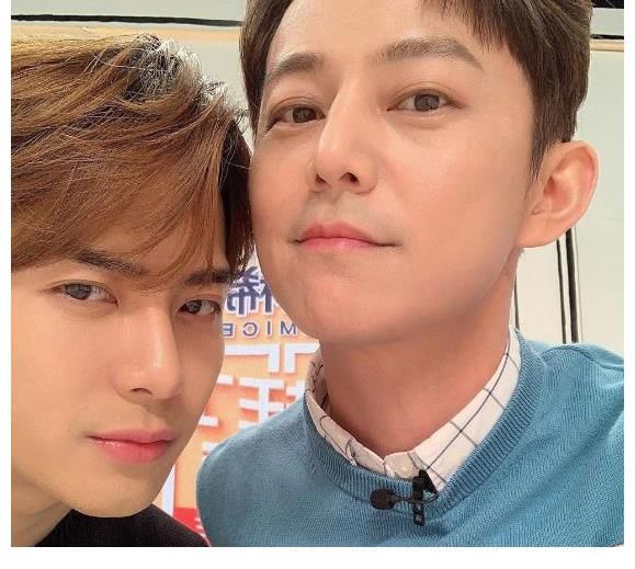 何炅两季主持人身份被孟非取代,“双北cp”被拆散,网友早见端倪