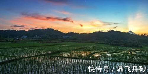 柳宗元被贬谪一首诗，心境豁达，看淡且放下，如今值得多数人学习