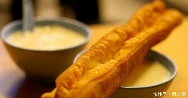 秦桧夫妇|马未都:为什么油条二根放一起炸?