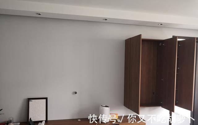 装修|柜子是装修最深最大的“坑”,全屋定制柜和木工现场打,哪个实用