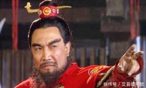 孔融以孝闻名,被曹操以不孝满门抄斩,7岁小女死前说出千古名句