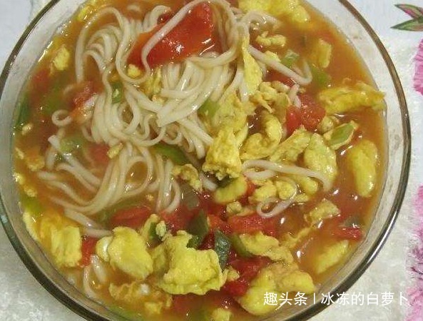 应聘|三位阿姨来应聘，一人做一种面条，公公看后直接录用最后一位