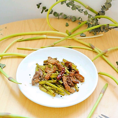 快手菜蒜薹炒里脊