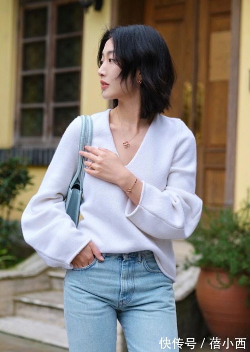 春季 春季的牛仔裤不知道怎么穿?学会这几大搭配思路,让你时尚度飙升