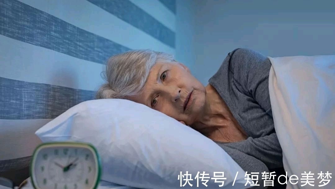 睡眠|失眠的人大多是阳不入阴,提醒:睡前做好5件事,入睡或许更轻松