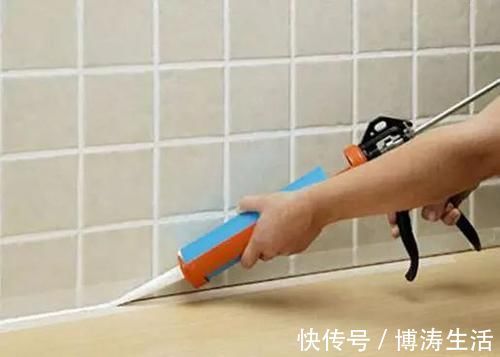 填缝剂|装修墙角不用传统的木条踢脚线,如今流行这种,太有创意了