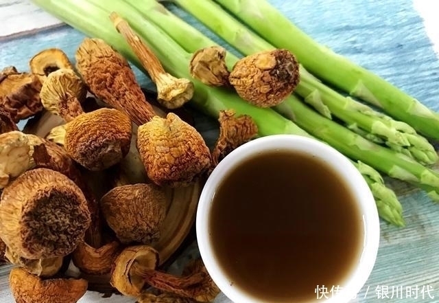 血管|颈动脉一旦被堵,这个部位反应最强烈,1种蔬菜汤,通血管消斑块