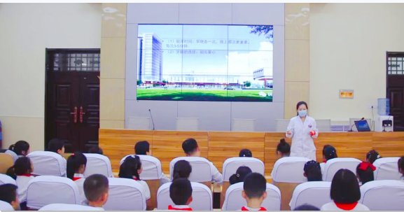 医务人员|“口腔健康 全身健康”宣讲走进新区