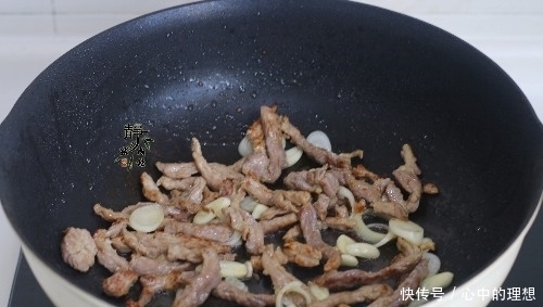 春天遇到此菜,价都不用还,直接拿下,教你好吃做法,超下饭