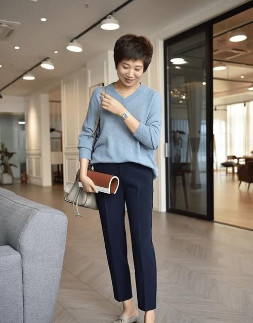 女人|45岁女人以后，建议少穿这3种颜色，邋遢掉档次不说还显老