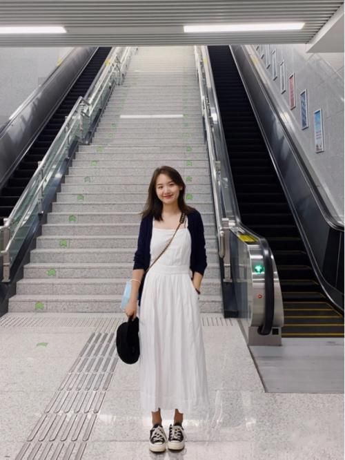 春季穿衣重在“精气神儿”，这3种颜色尽量少穿，这3种更显气色