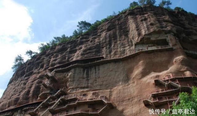 奇观|中国“最富有”的山，山上石头缝塞满现金，却没人敢拿走