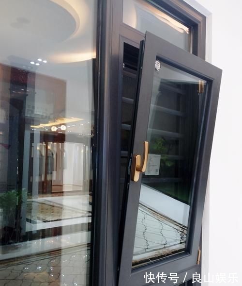 开窗|内开内倒窗,完美解决通风和防盗问题,国外很多年前就普及了