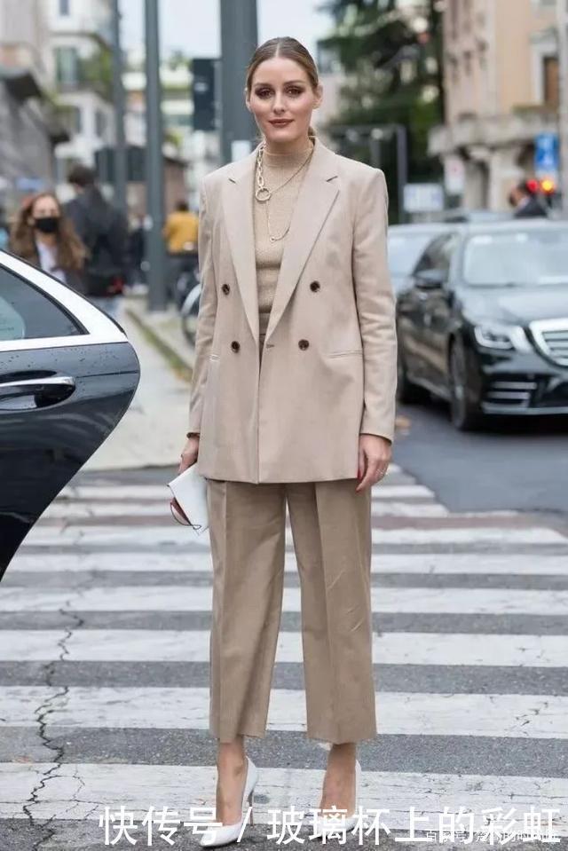 不论是入秋大衣还是过冬羽绒服，这3种颜色尽量少选！又土又显老