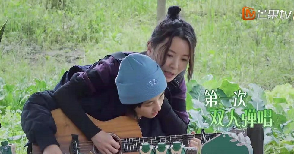 向往的生活|繼楊紫后，《向往5》迎來(lái)了第二位留宿女嘉賓，來(lái)蘑菇屋刷臉成功