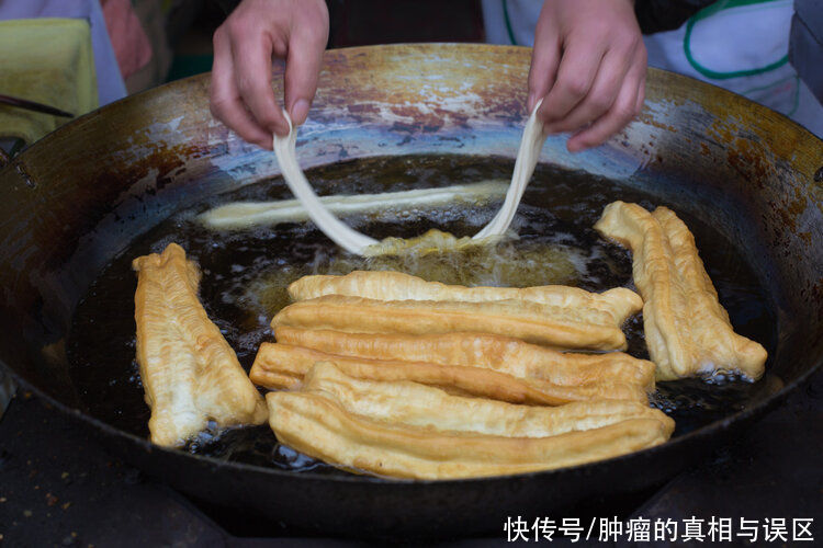 致癌|多批次食用油检出致癌成分，怎样的食用油才更健康？注意3个指标