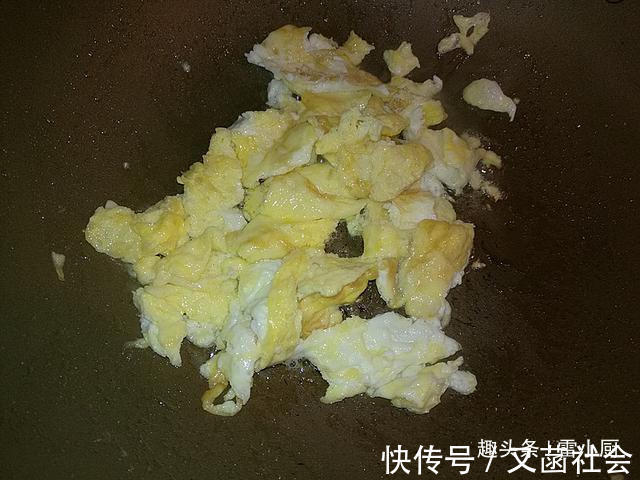 补钙|冬季给孩子吃这个菜最合适,不仅补钙,还能抗病毒!