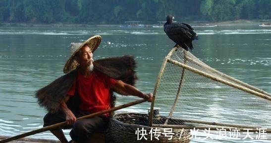 学而优$此人本是当朝状元,不料被一幅对联难倒,羞愧下只好辞官回家!