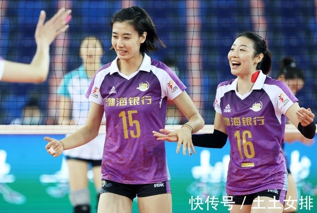 女排|意外!女排四大世界冠军退出训练营,26岁主攻自荐再进国家队