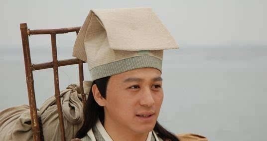 金银花@少女一上联:“白头翁,采尽金花银花”,秀才下联,才女又羞又气