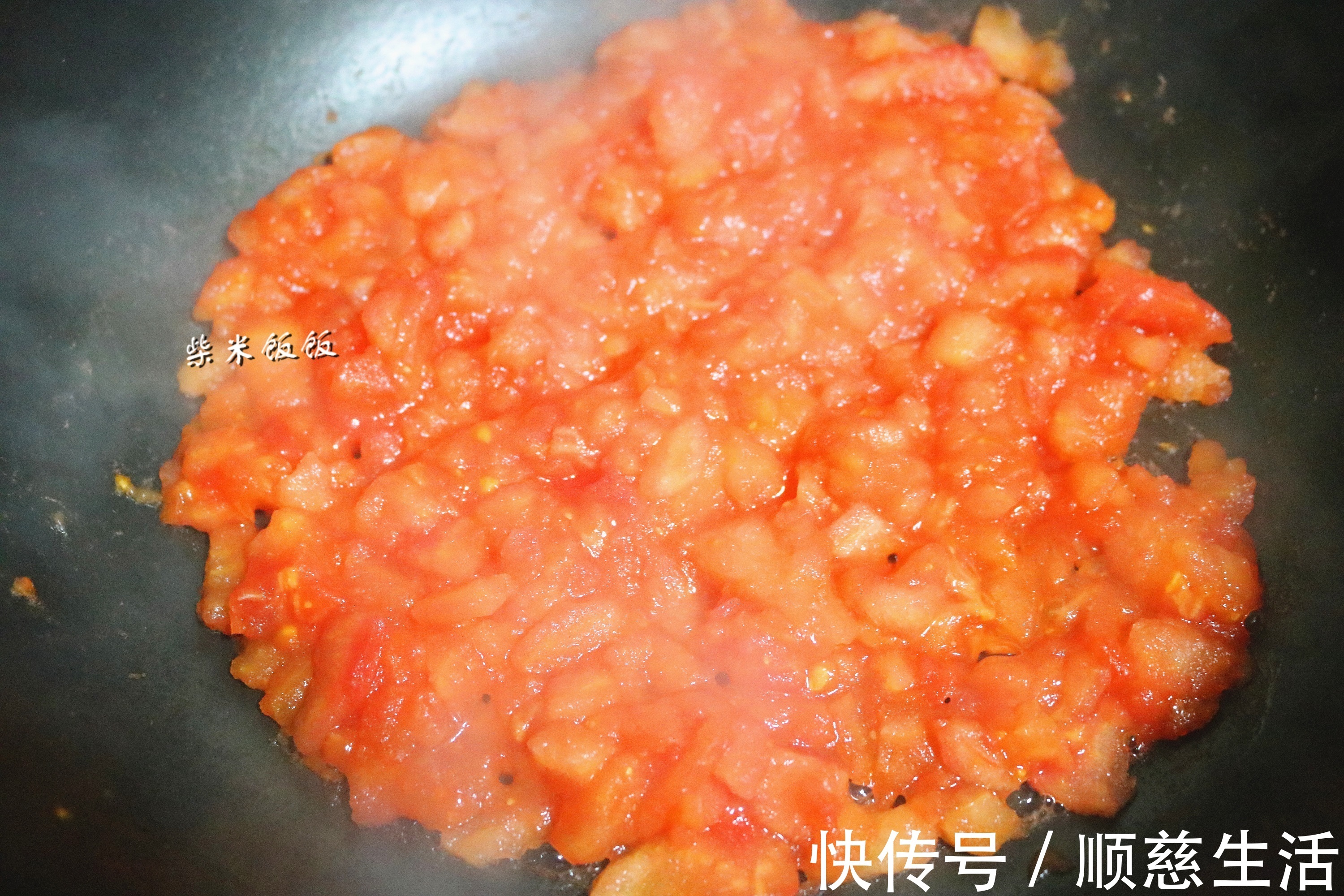香菜|西红柿蛋汤，我喜欢这做法！清爽开胃，吃饱饭也能喝一碗
