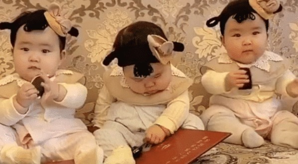 女儿|老爸为三胞胎女儿在线发“嫁妆”火了,坐在中间的孩子已经急了