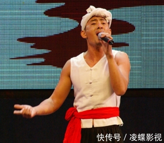 凤凰传奇|从星光大道冠军到“人人喊打”,52岁的阿宝再惹争议,他做了啥?