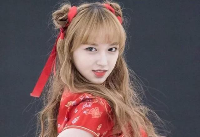 cos|程潇COS春丽胜在大腿够壮,日本原型胜在够美,最经典的却是她