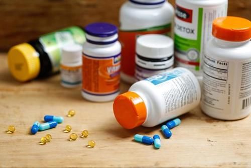 错误|每天吃降压药会把肾脏吃坏？医生提醒三大错误，确实和吃错药有关