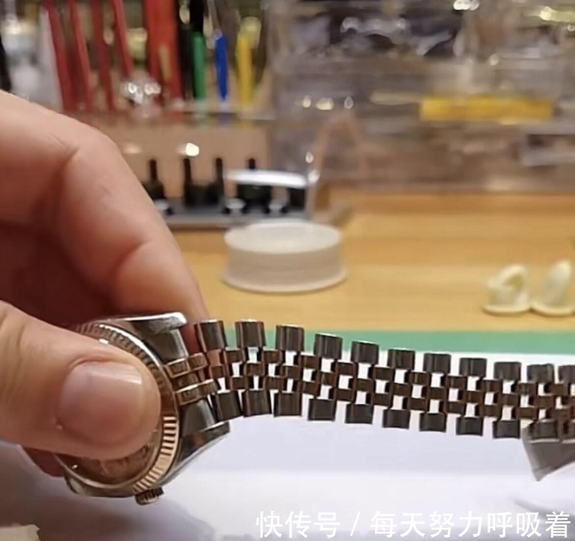 女人|女人最讨厌男人的戴表方式,触犯秒变油腻男!