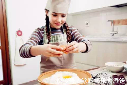 磨磨蹭蹭|在家挑食,在幼儿园能吃两碗!孩子吃饭情况反差大,问题出在哪