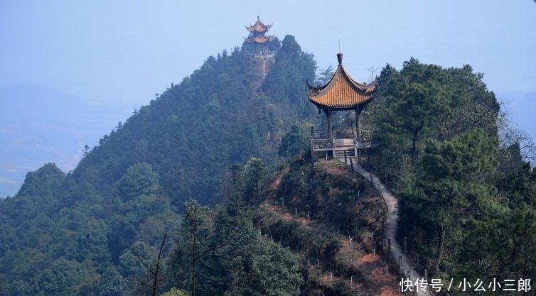 泸州方山 鬼虺之牙 和黑脸观音 一个有历史 一个是传奇