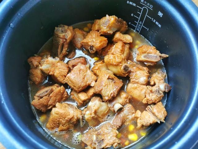 排骨|学会懒人焖饭太方便，饭菜一锅出，省时省事，零厨艺也能轻松搞定