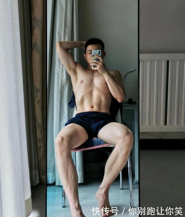 型男|这枚一身肌肉的医生型男有点上头哦!