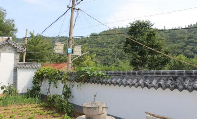 四合院|堂哥回农村花50万自建四合院,给父母养老,全村都羡慕嫉妒恨