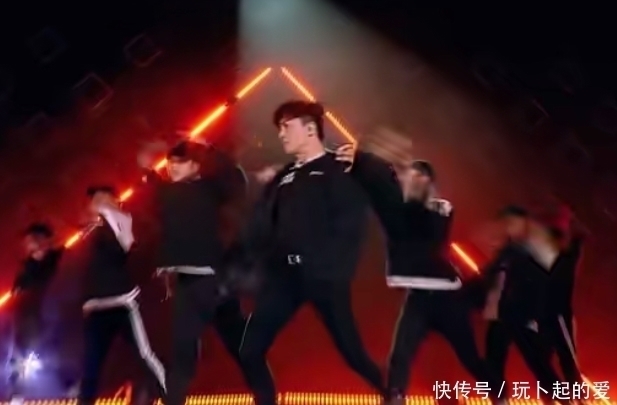 wink|陈志朋舞台如油锅滴水,对比苏有朋创造营首秀,才知糊是有道理的