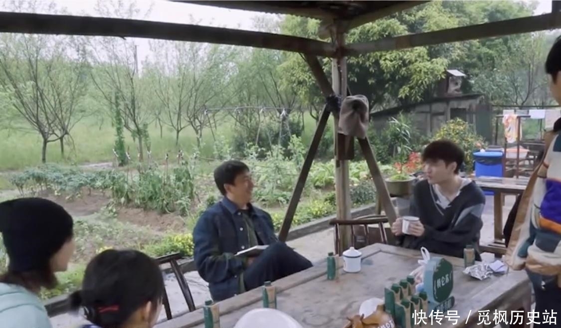 何老师 看张艺兴是如何一步一步被“骗”进鸡窝的?