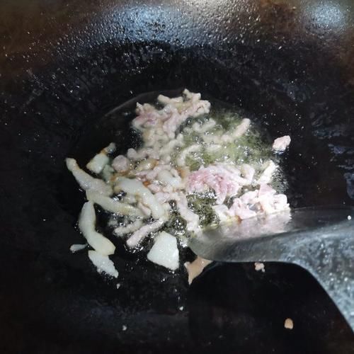 肉絲韭菜炒豆腐絲,簡單美味的家常菜,超級下飯
