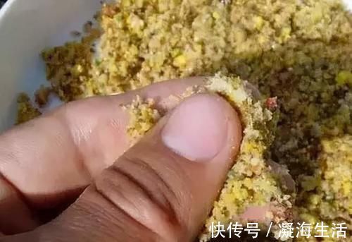 用多就死窝，用少能连杆，千里香这么用，天冷天热都有鱼