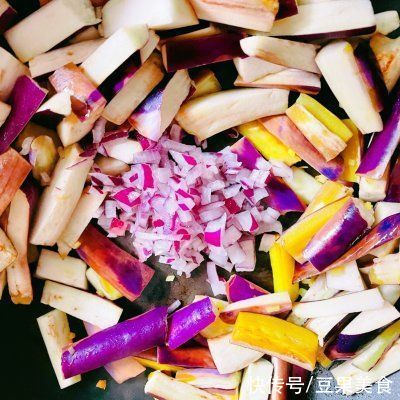 双酱爆茄子这样做，手残党也能当大厨