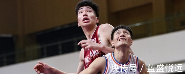 nb19分钟砍15分9板！2.22米小姚明又进化 冲NBA走上快车道！