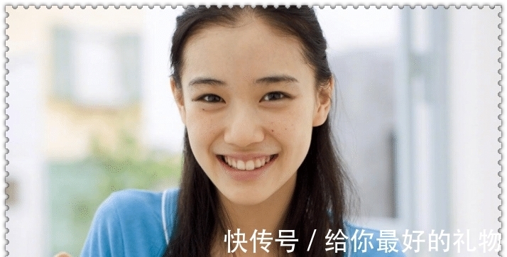 |33岁苍井优跟42岁“搞笑艺人”山里亮太,恋爱一个月迅速闪婚