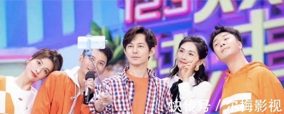 《你好星期六》官宣定档！孤身一人的何炅，还能笑得出来吗？