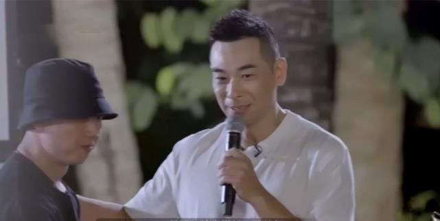 《披荆斩棘》哥哥们送礼物看人缘,陈小春得人心,林志炫好尴尬